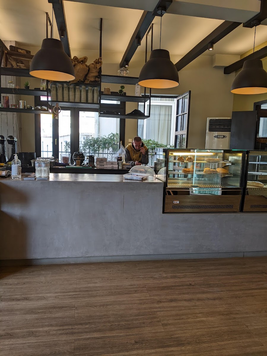 Urban coffee roastery - 3