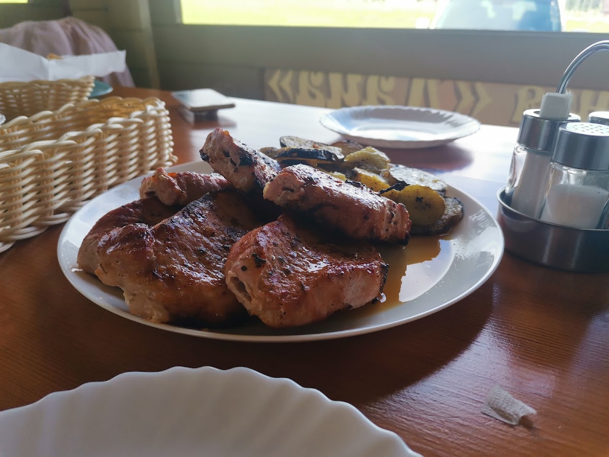 Kafe-Shashlychnaya 'Dacha' - 8