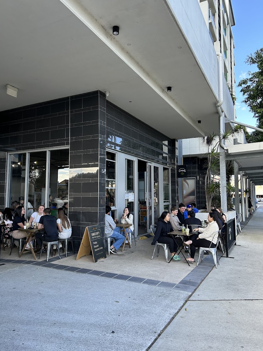 Sincerity Bake & Brew by Jacorey Cafe (coffee & dessert)