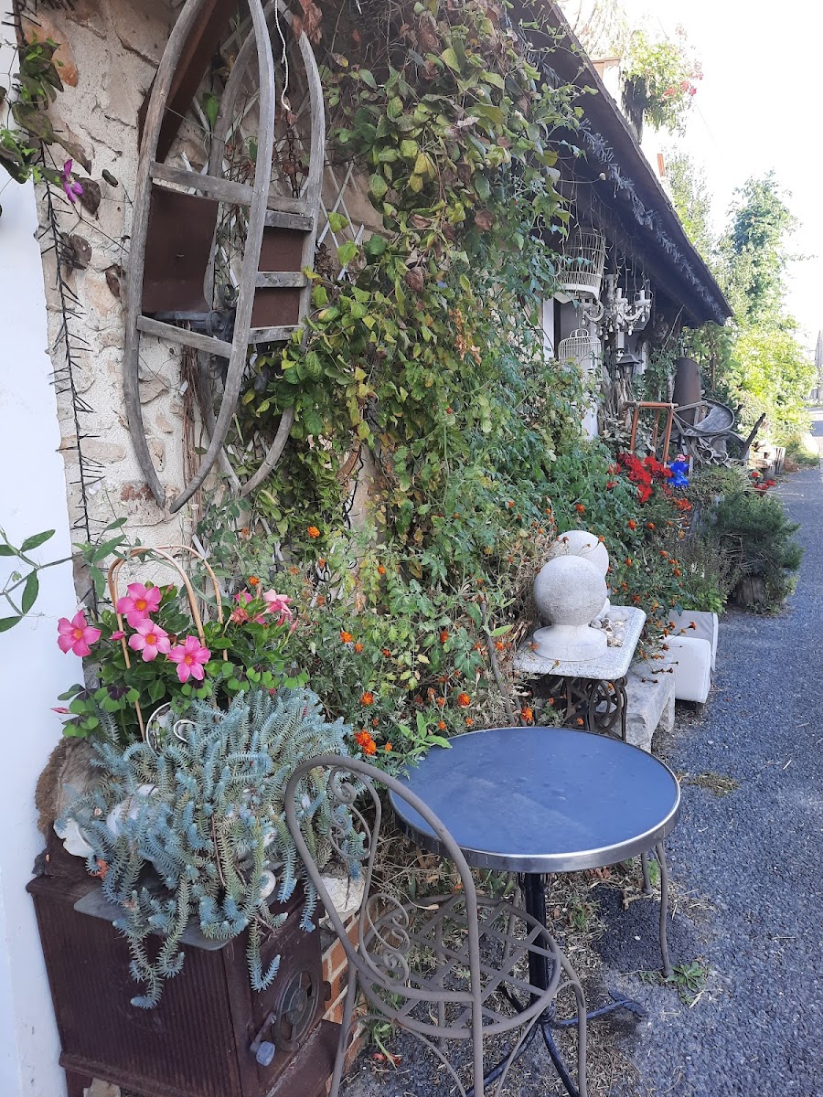 Café Brocante Chez Luisa