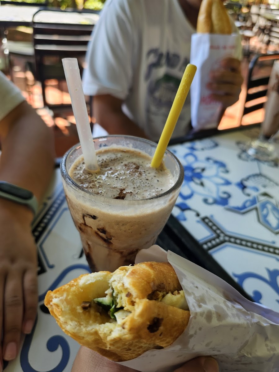 VERONA Coffee & Restaurant - 3