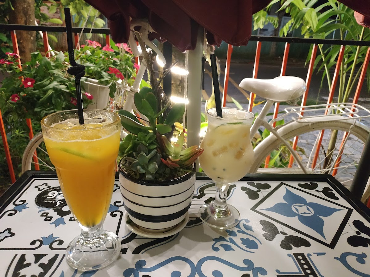 VERONA Coffee & Restaurant - 8