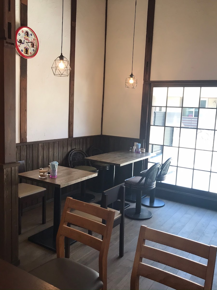 Milky Cafe