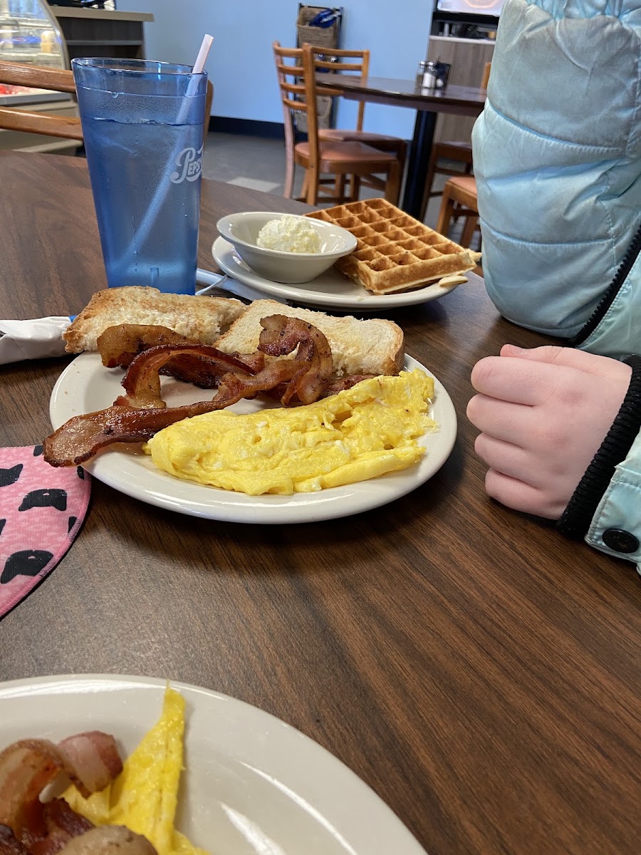 Midtown Cafe - 9
