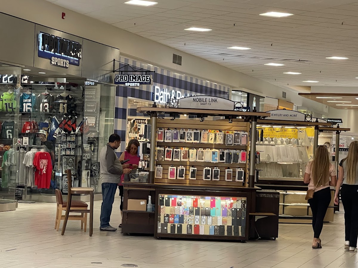 Barnes and Noble Café - 6