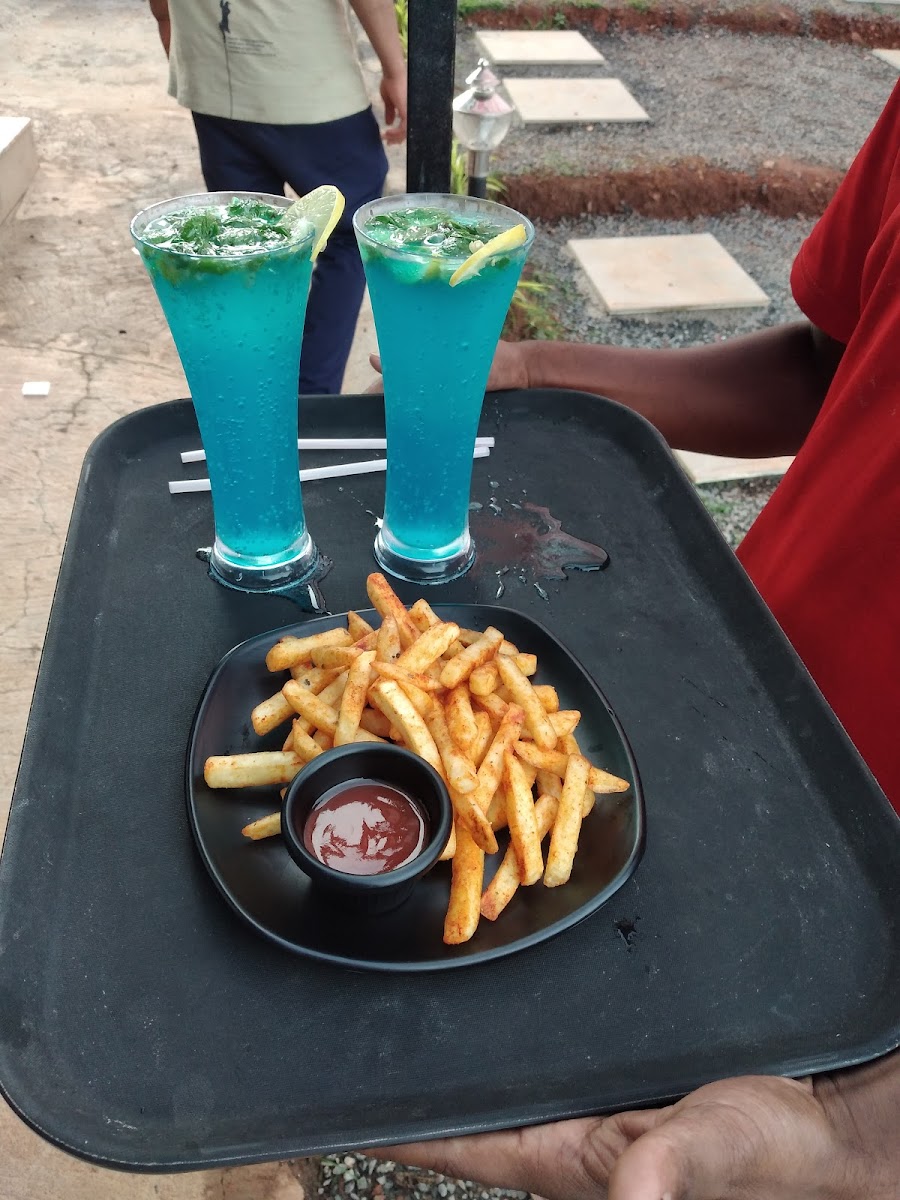 ಹಿಲ್ ವೀವ್ ಕೆಫೆ (HILL VIEW CAFE) - 5