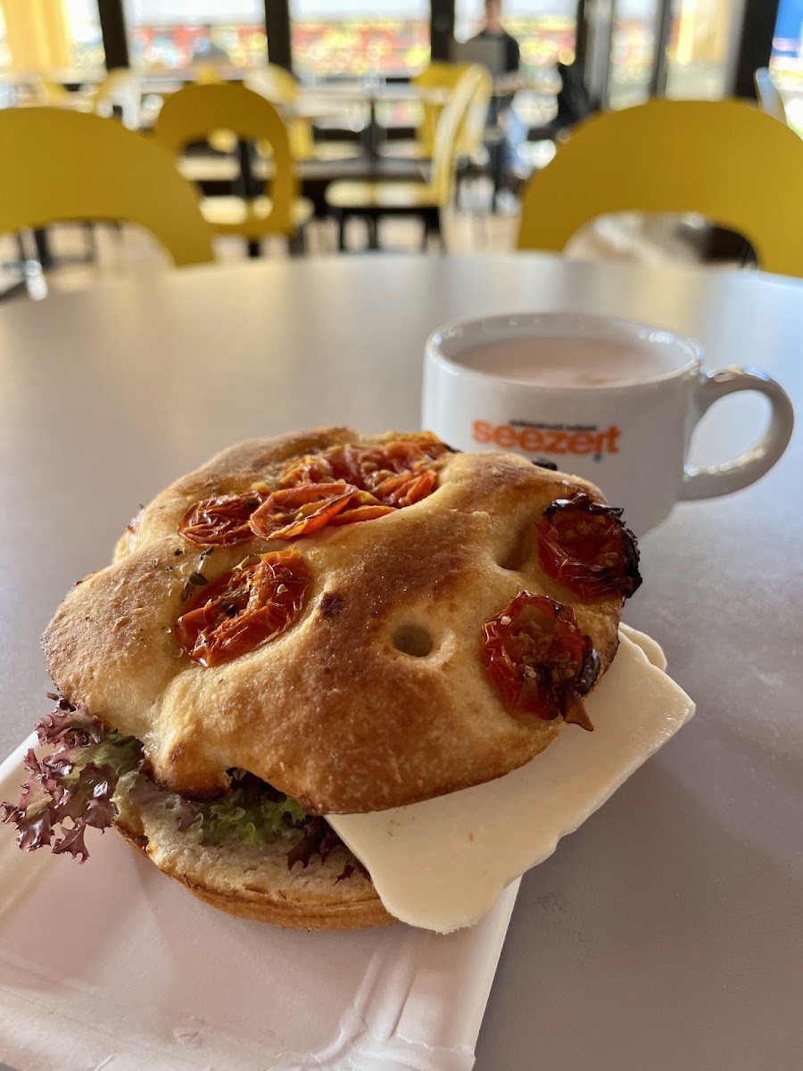 CampusCafé Uni - Seezeit (A5) - 3