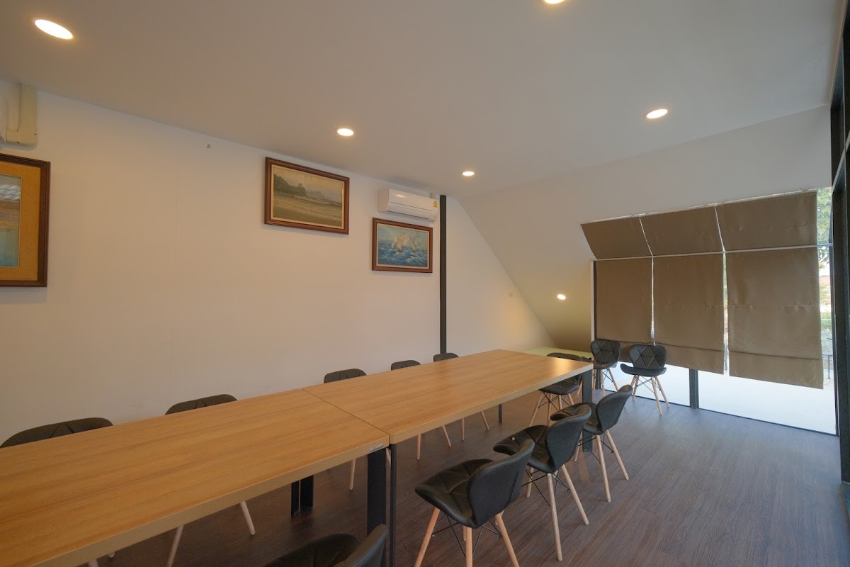 ภูมิใจเสนอ Poomjai Saner café & coworking space