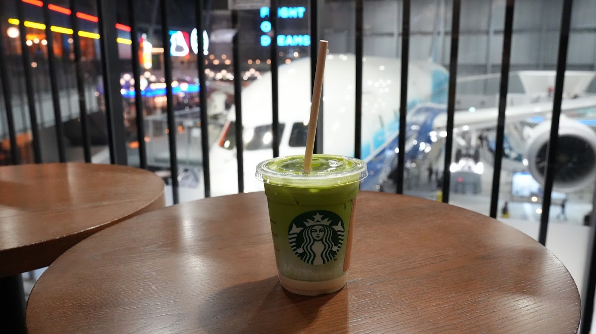 Starbucks Coffee - Centrair Flight of Dreams - 9