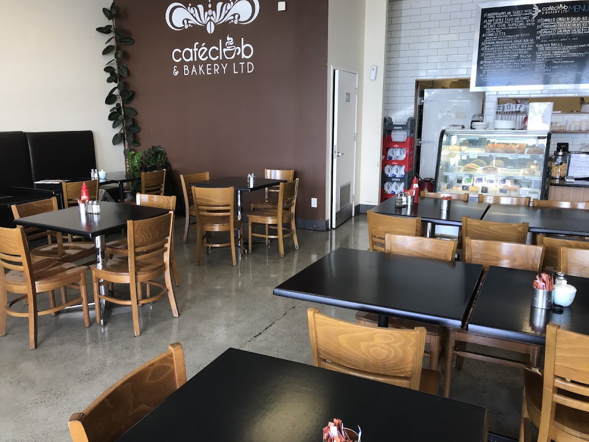 Cafe Club & Bakery