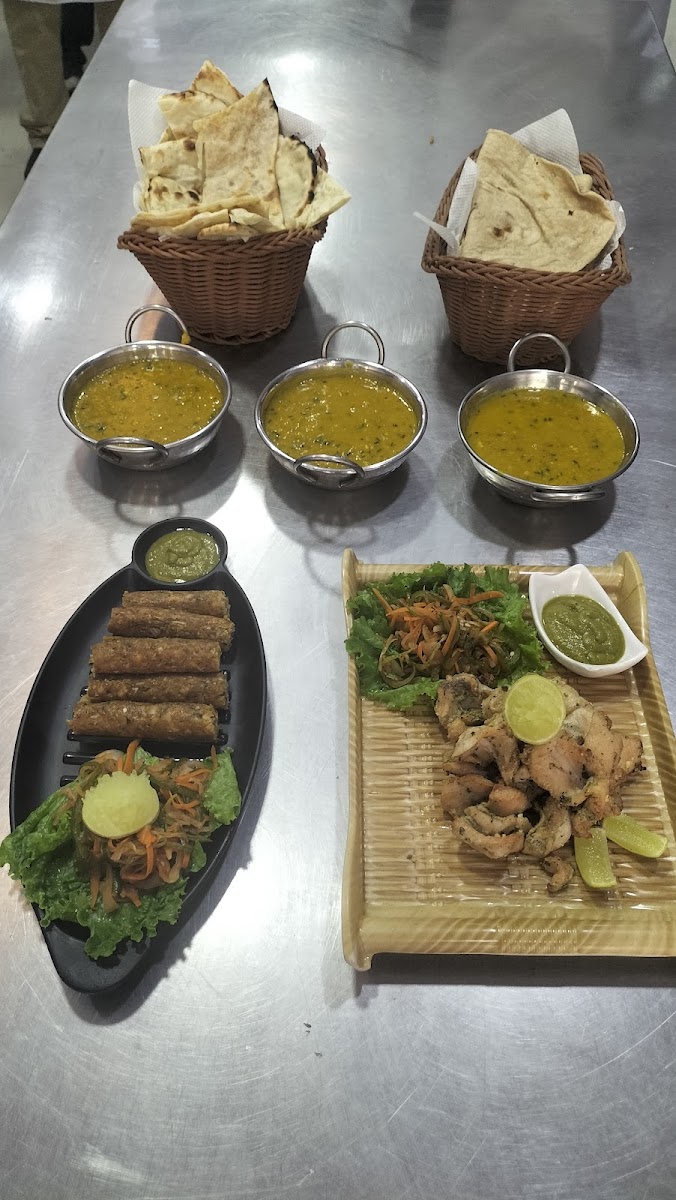 Thankot Cafe & Lounge - 3