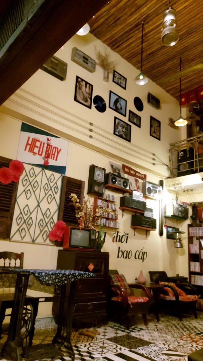 Tiệm Cà Phê Hội An 1975 - 2