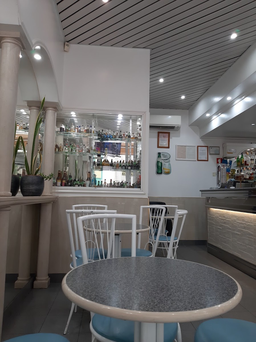 Café Pastelaria 2001