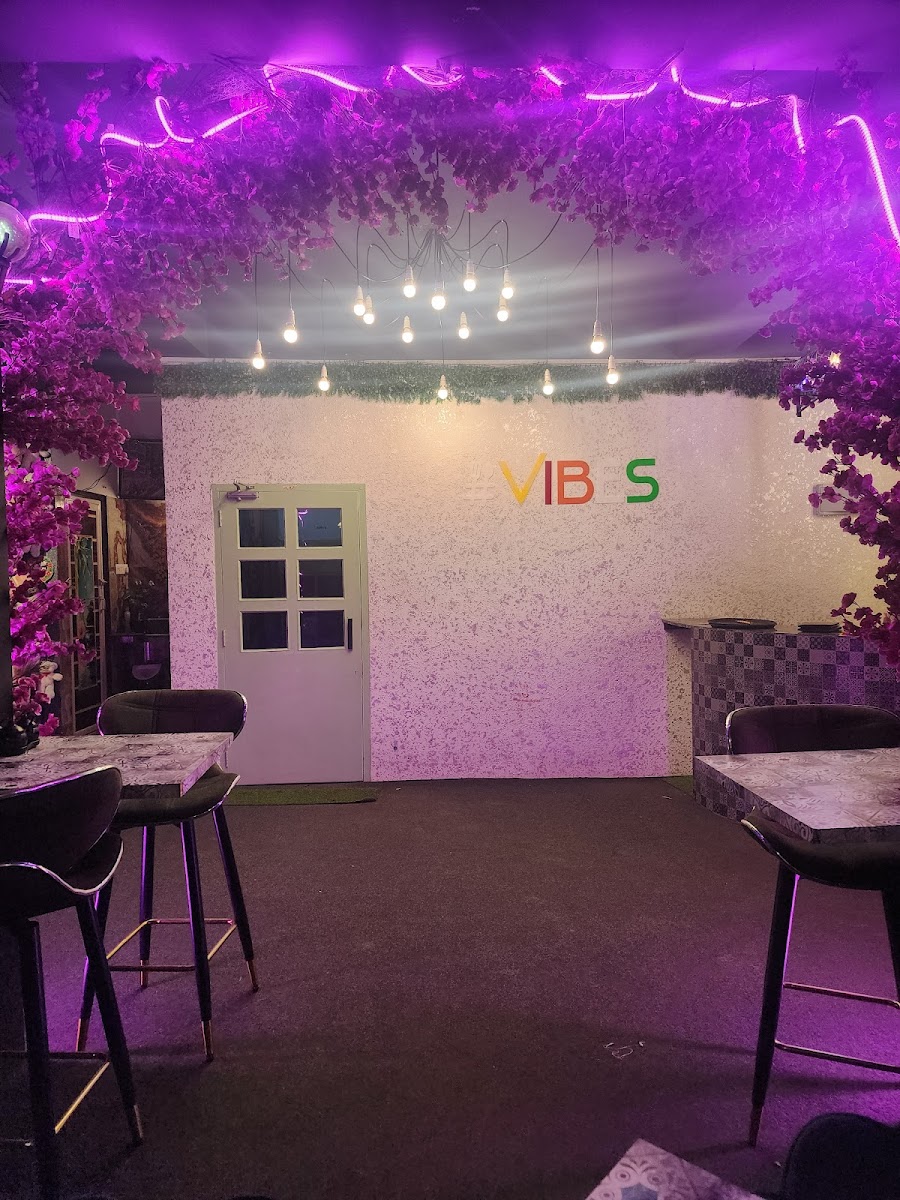 Vibes cafe& restro