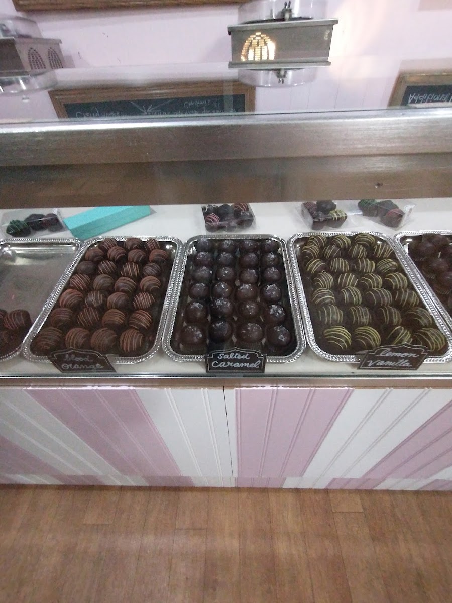 Bettyrose's Chocolate and Coffee - 8