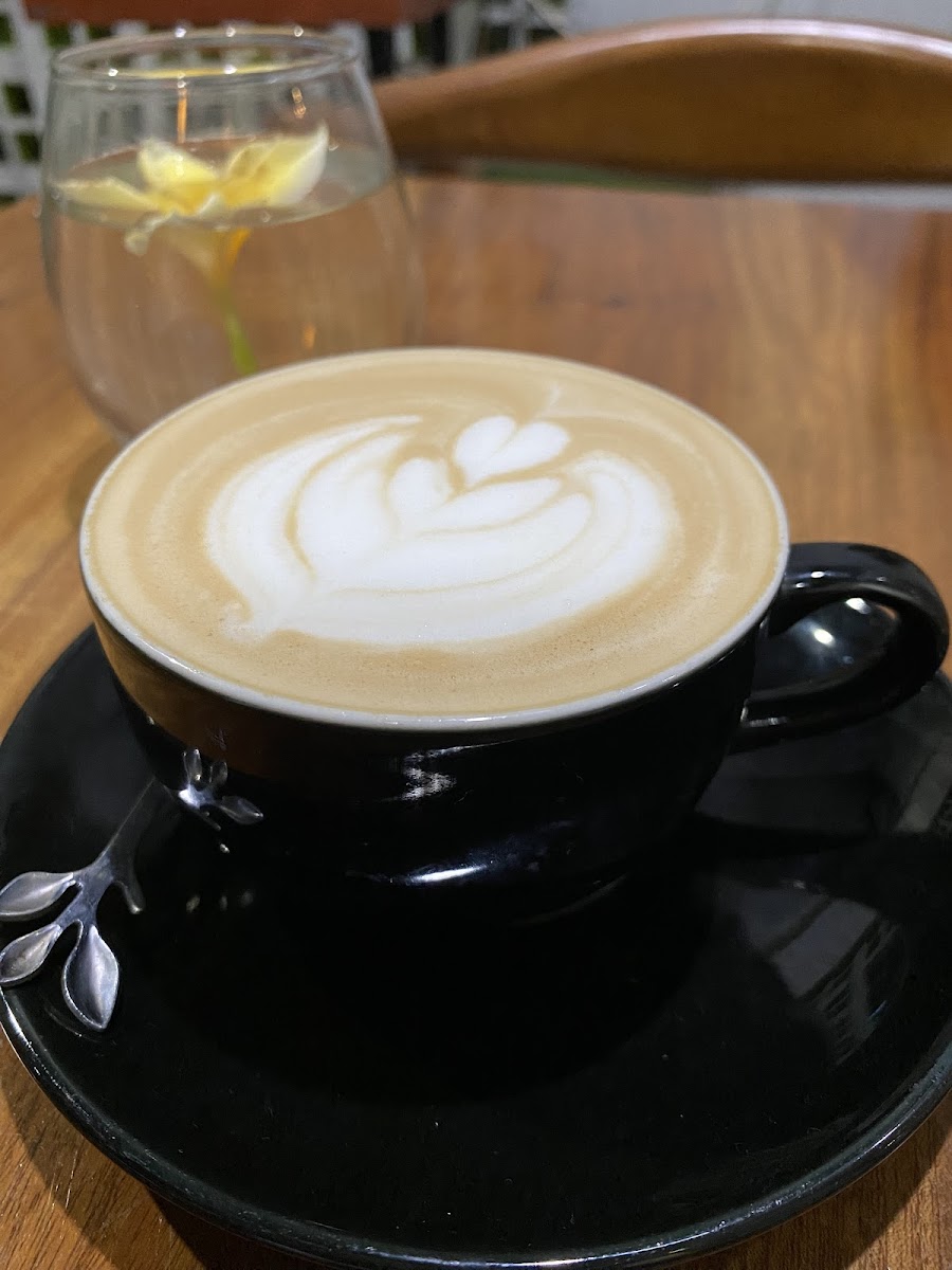 Rojiro Coffe And Resto - 3