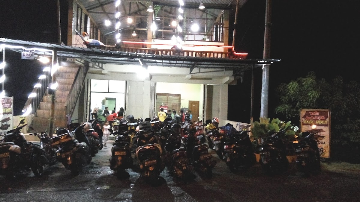 Cafe & Angkringan Babe Noer - 4