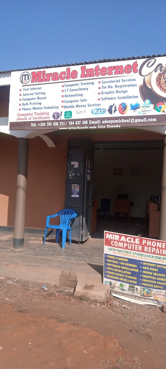 Miracle Internet Cafe - 4