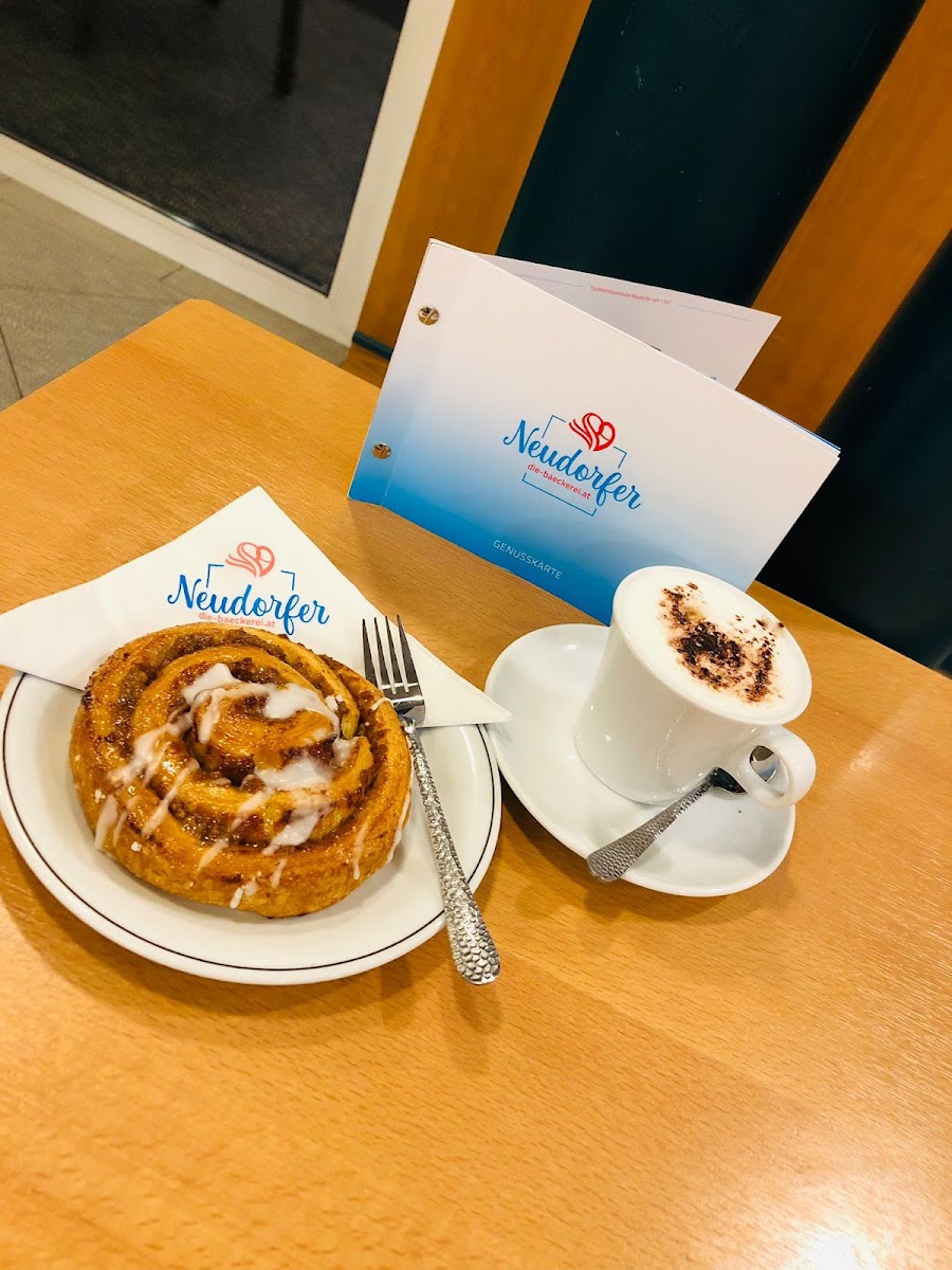 Café Bäckerei Neudorfer - Attnang Puchheim - 9