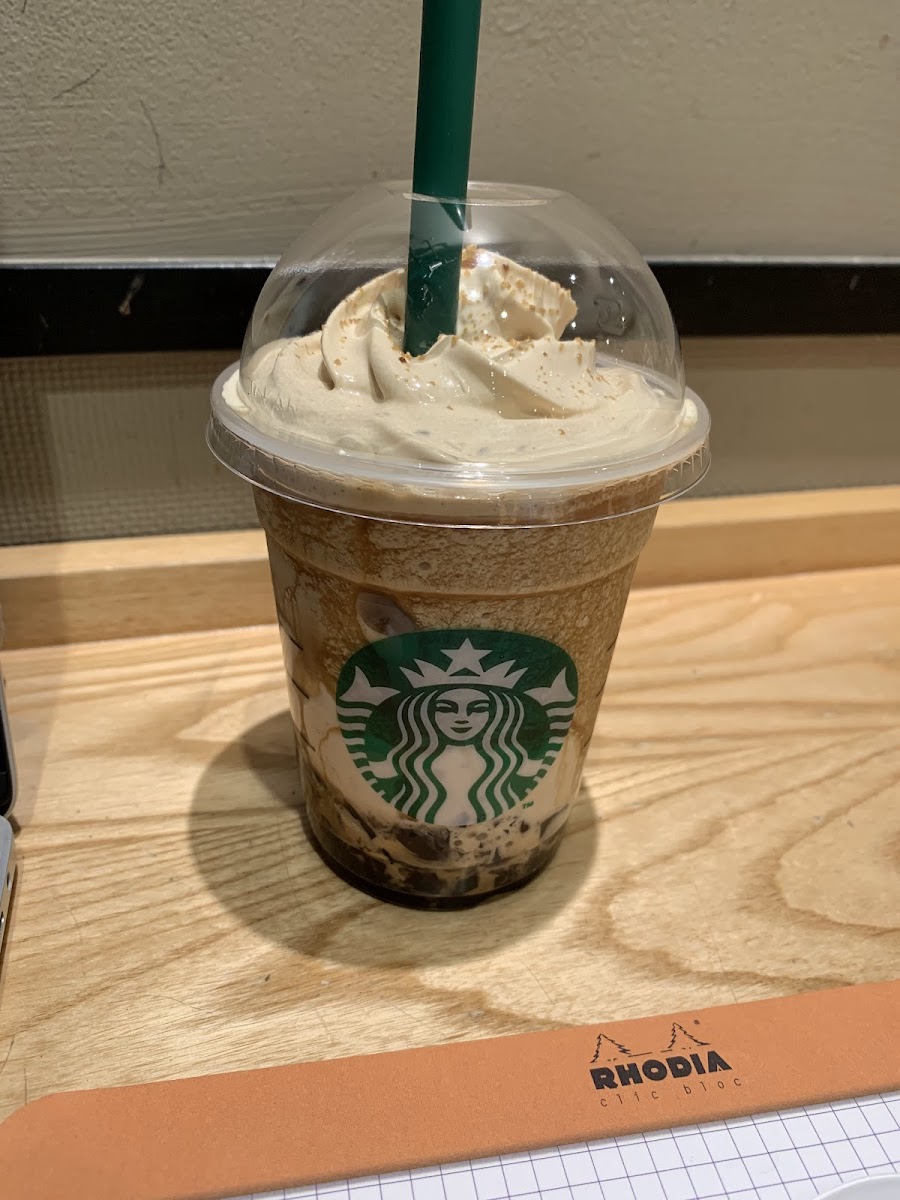 Starbucks Coffee - Tsutaya Books Kumamoto Sannenzaka - 9