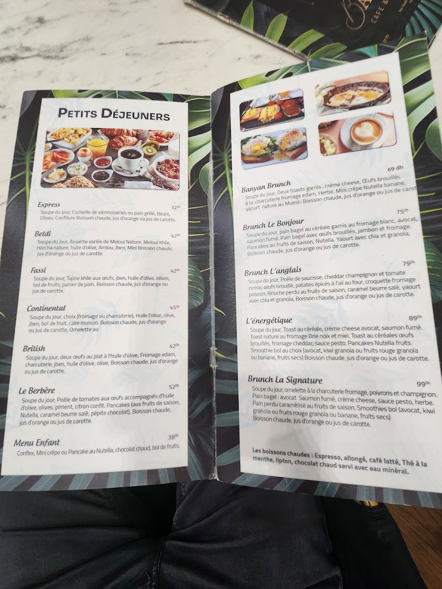 Banyan Cafe Restaurant - 4