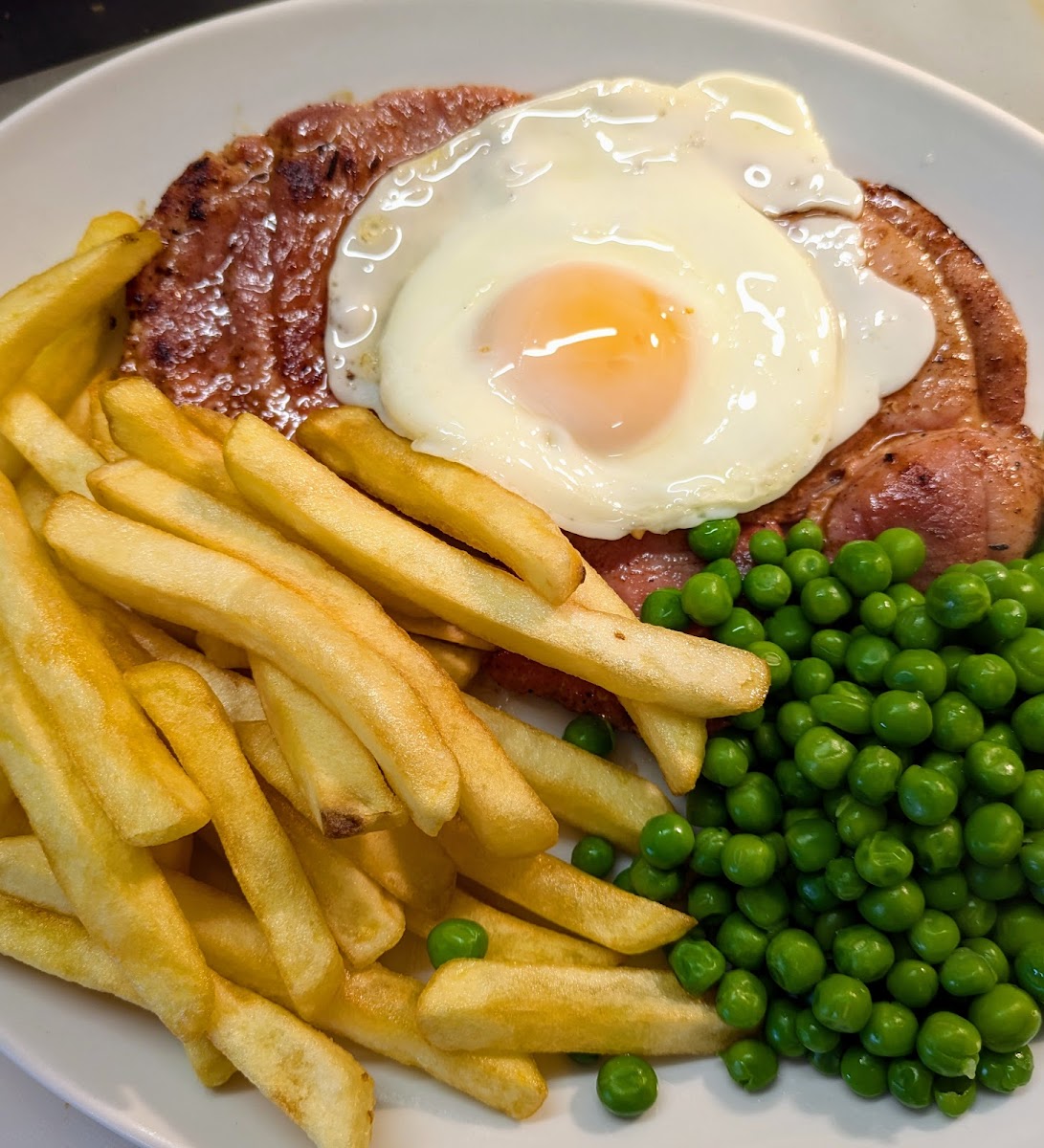 Heath Hill Café, Bostin Fittle - 10