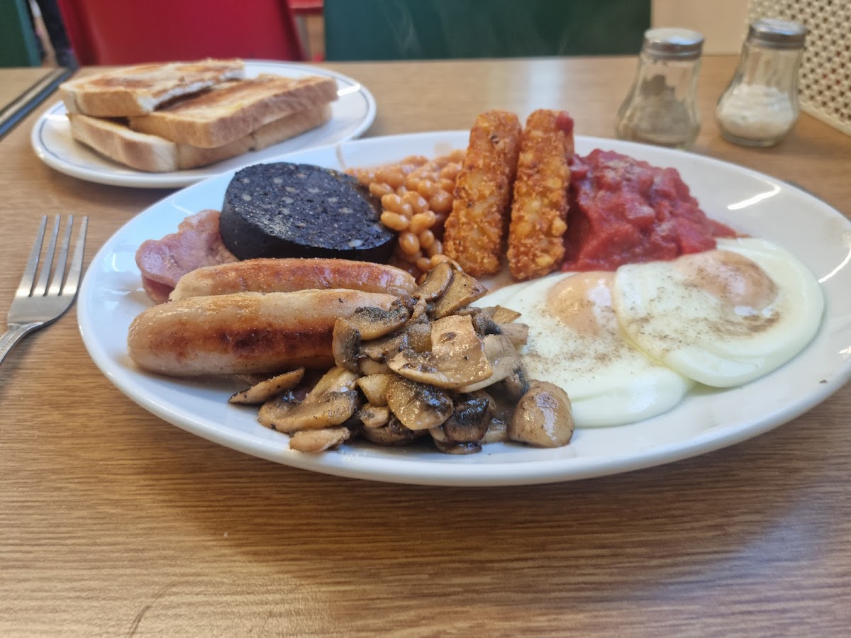 Heath Hill Café, Bostin Fittle - 5