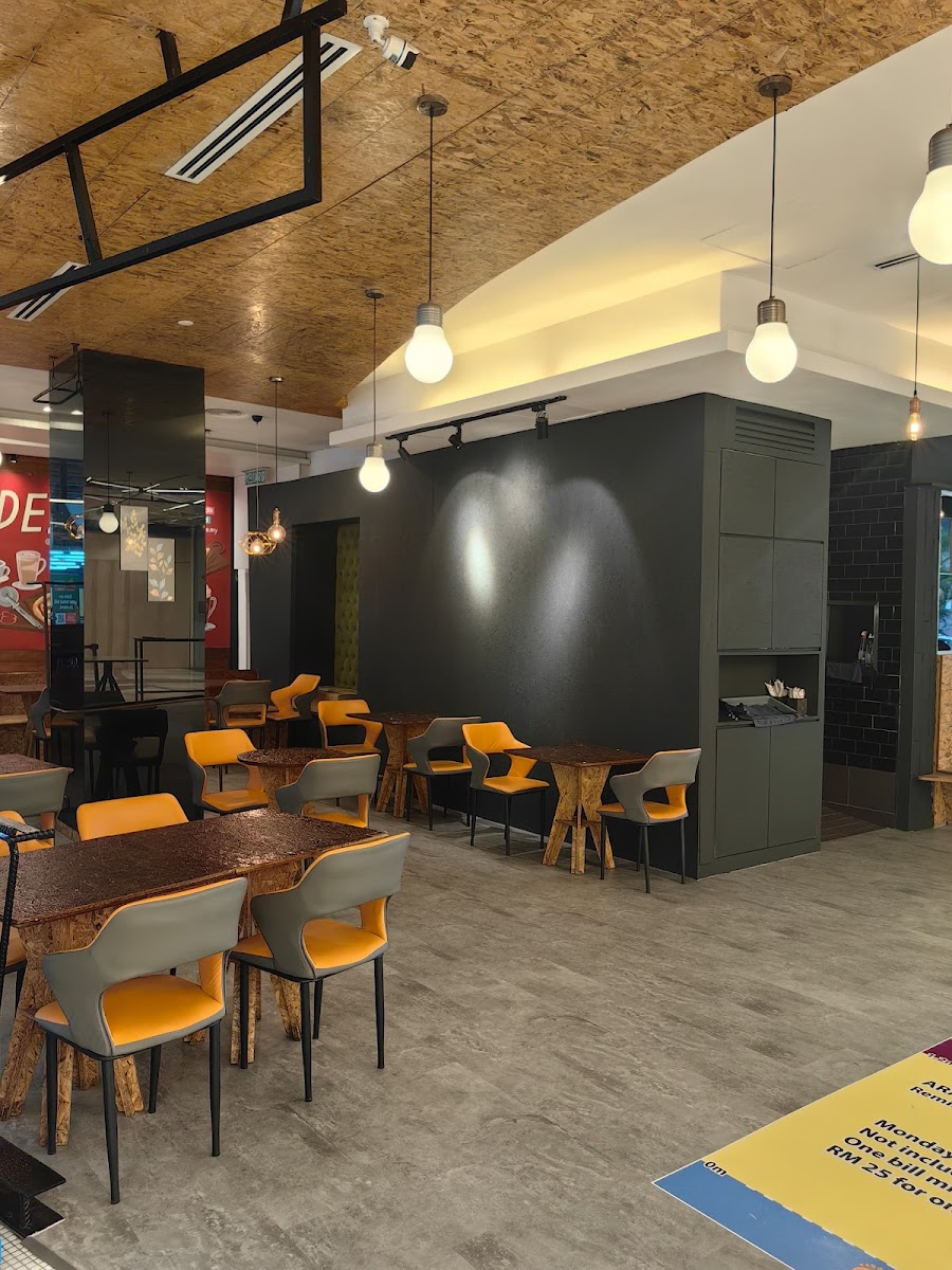 Ara D Cafe & Restaurant - 7