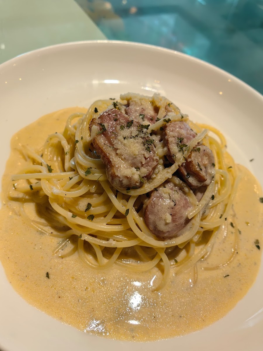 Ara D Cafe & Restaurant - 8