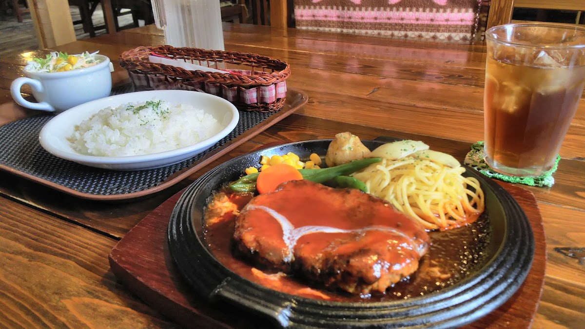 Sound Booth Coffee & Restaurant - 3