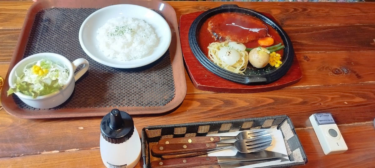 Sound Booth Coffee & Restaurant - 4