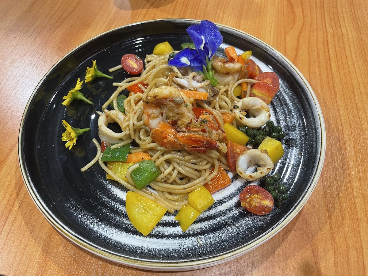 Maison de Siri Cafe & Eatery - 7