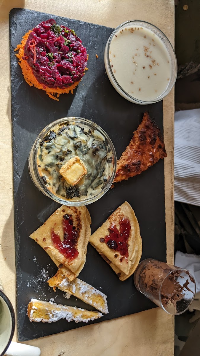 Café at La Maison Rouge - 3