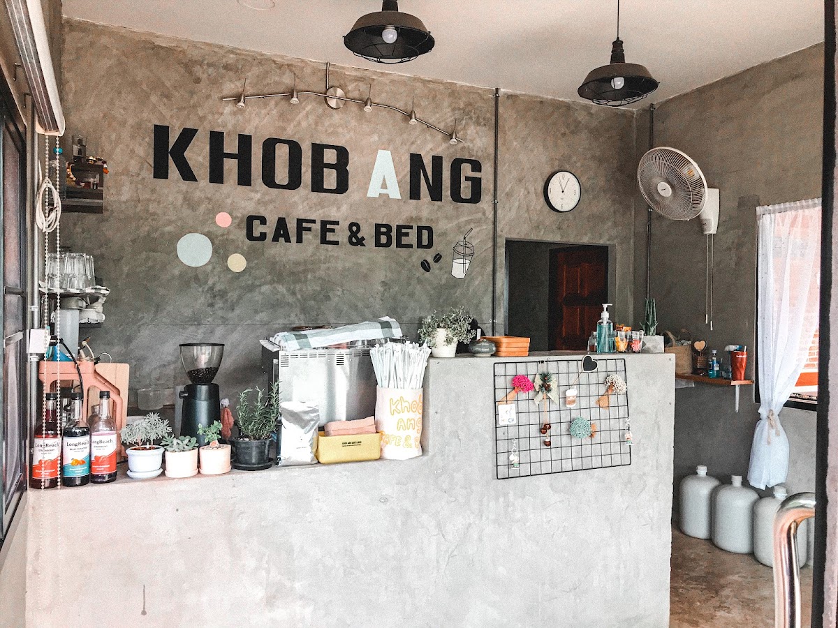 ขอบอ่างคาเฟ่ แอนด์ เบด | Khob Ang Cafe & Bed