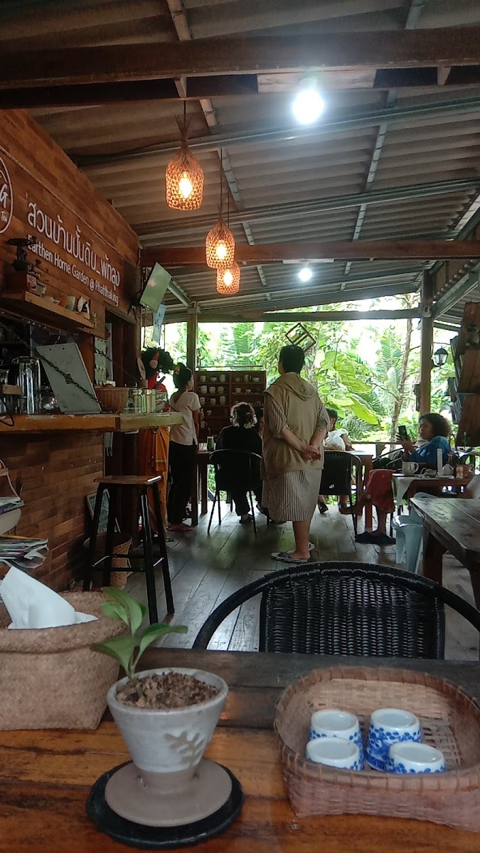 สวนบ้านปั้นดิน Earthen Home Garden