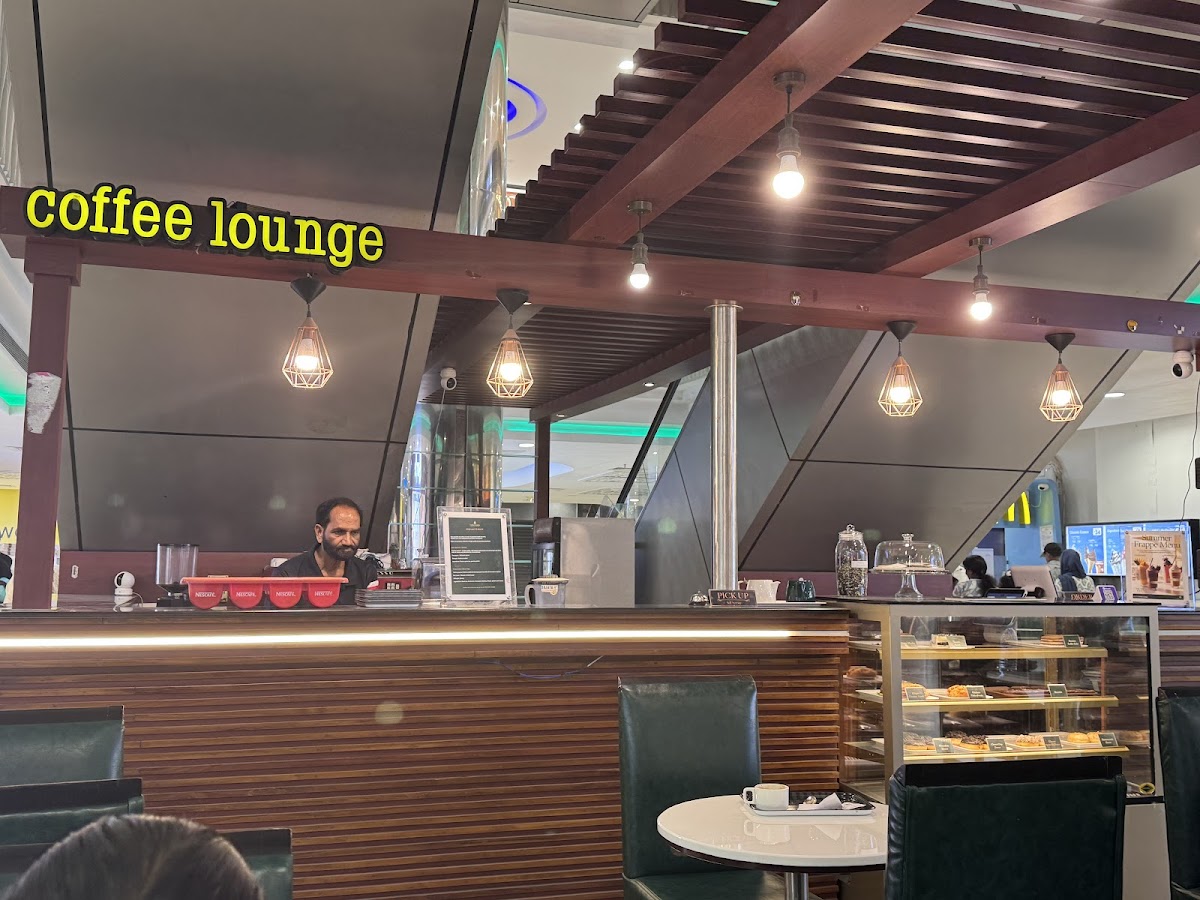 Coffee Lounge (Oberon Mall) - 3