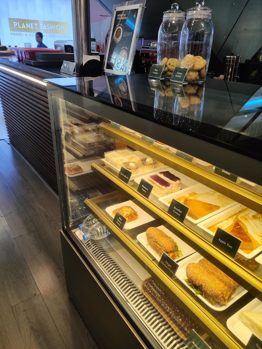 Coffee Lounge (Oberon Mall) - 4