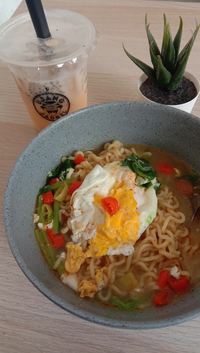 Coffee Shop JangDoel (Ujang Jadoel) - 10