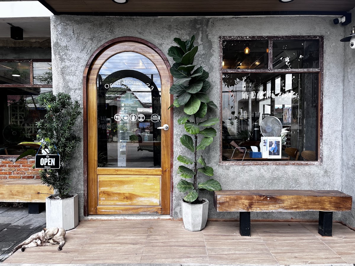 Open House 23 Cafe and Studio