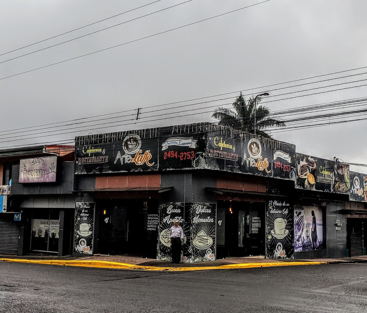 Arte Latte Cafe y Restaurant