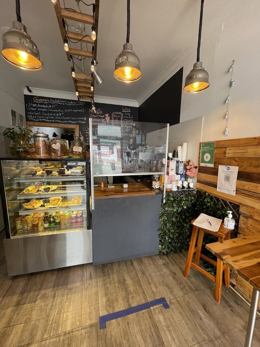 Grumpy Chef Cafe & Food Store