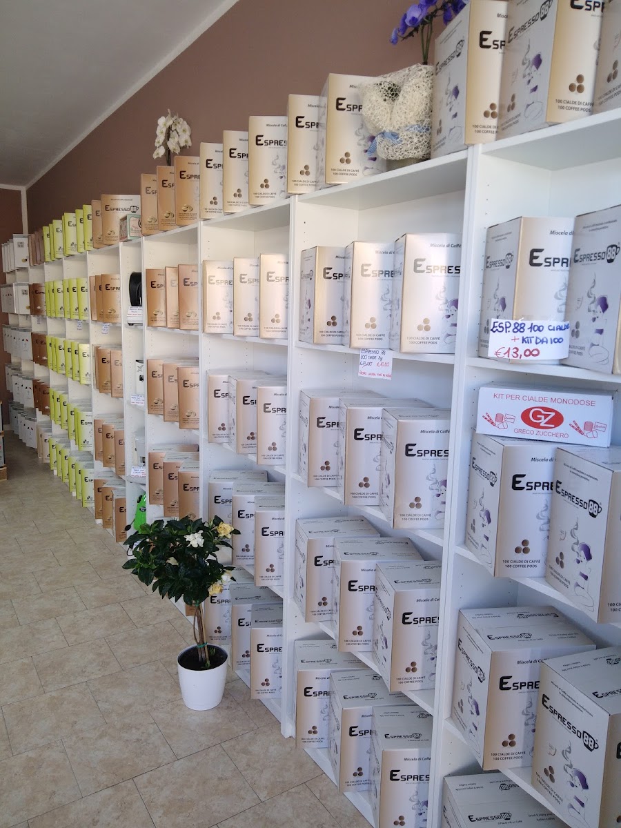 Elenoir coffee store