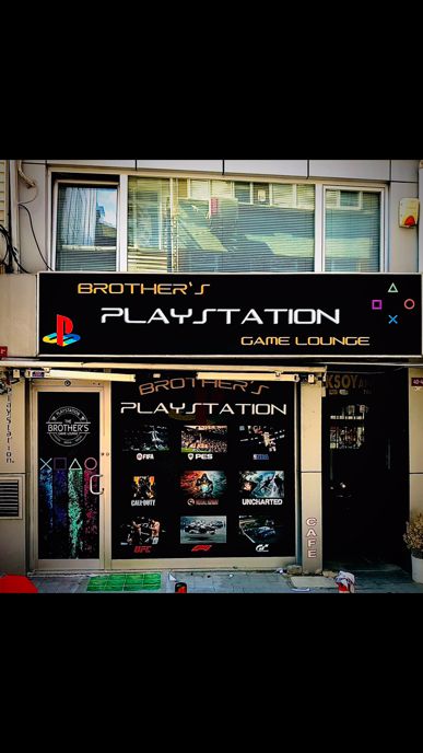 Brothers Playstation Cafe