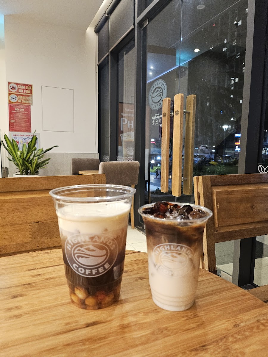 Highlands Cafe S2.05 - 5