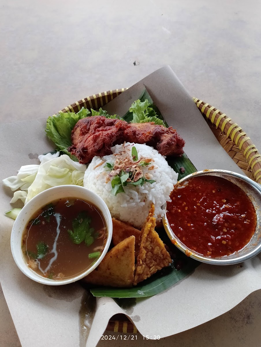 Husma Cafe 'Authentic Kelantanese Food' - 7