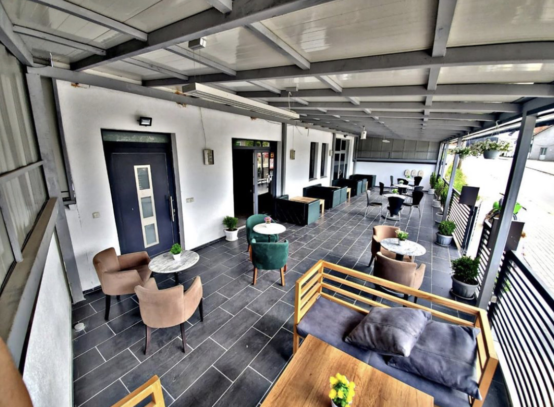 Caffe&Lounge Bar Long Island