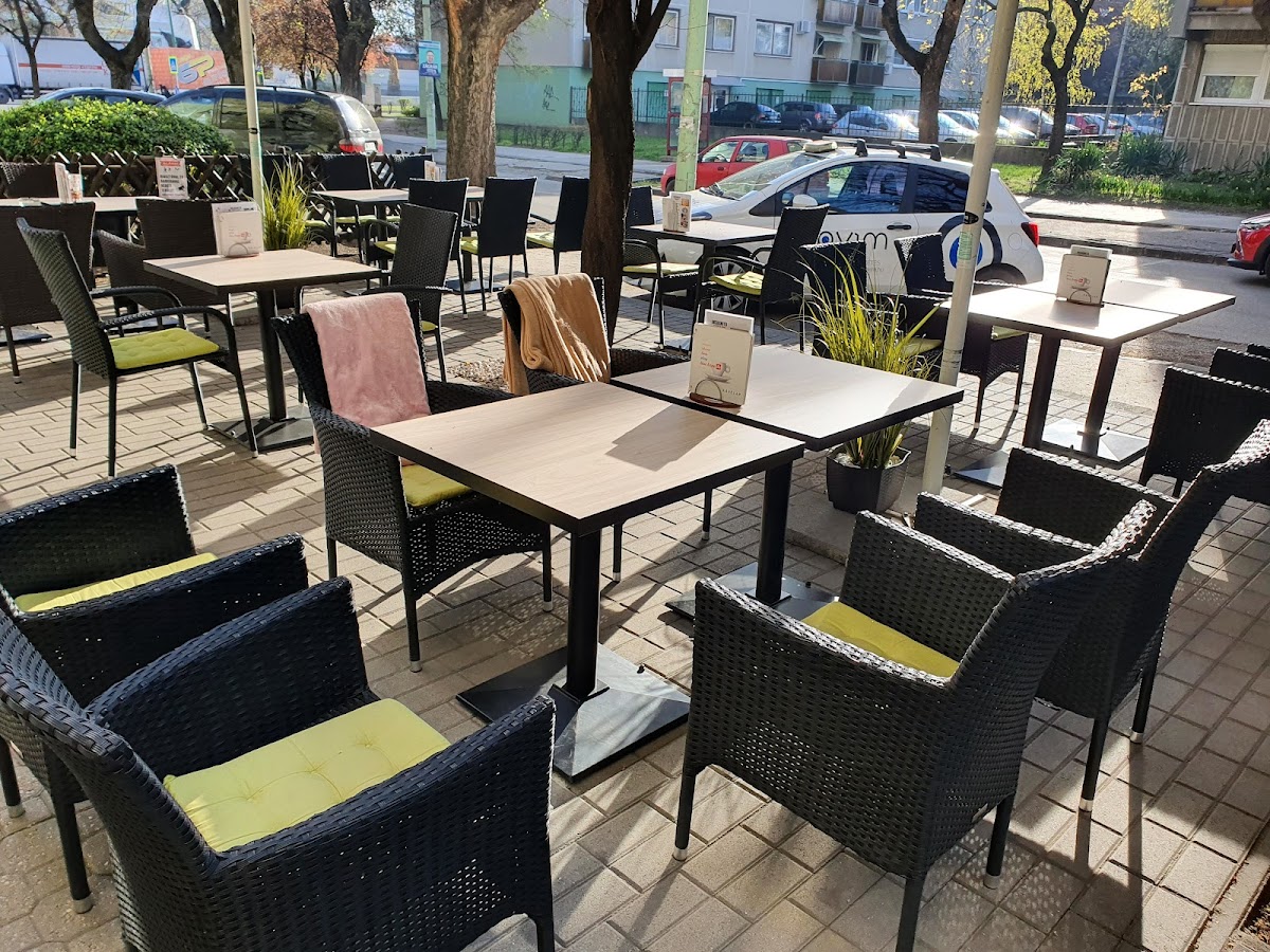 Incognito Cafe & Bar