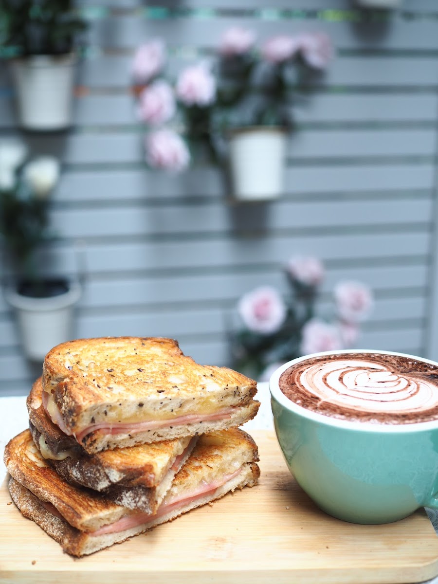 The Deli Cafe, Mascot - 10