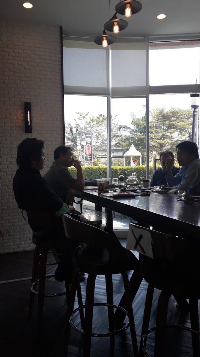 The Author Book Cafe (The Walk Kaset-Nawamin) - 2