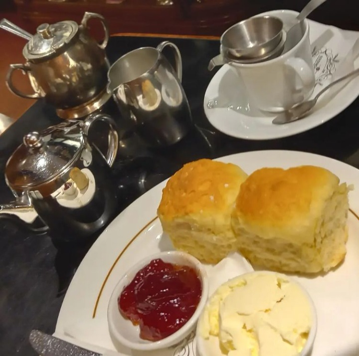 Shingle Inn City Hall - 5